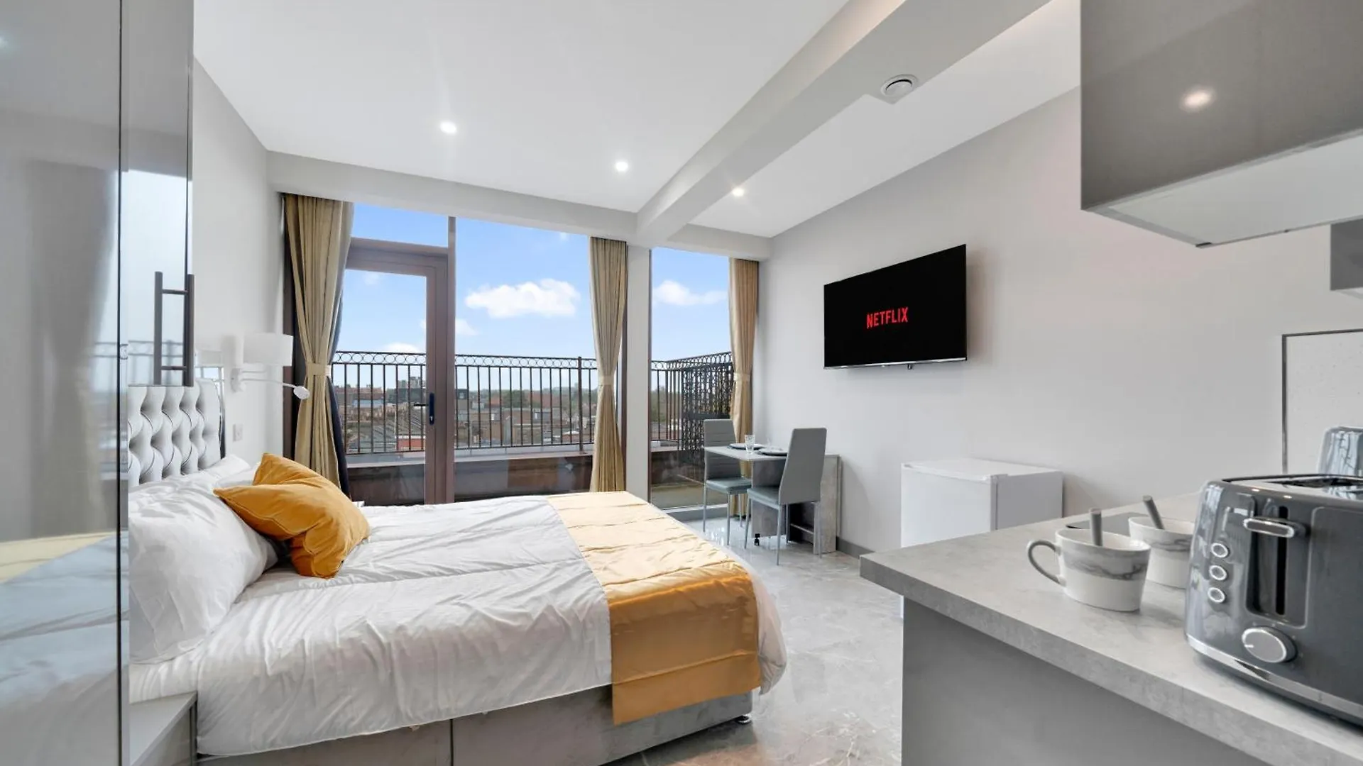 Hotel Studio Apartment In East London 伊尔福德