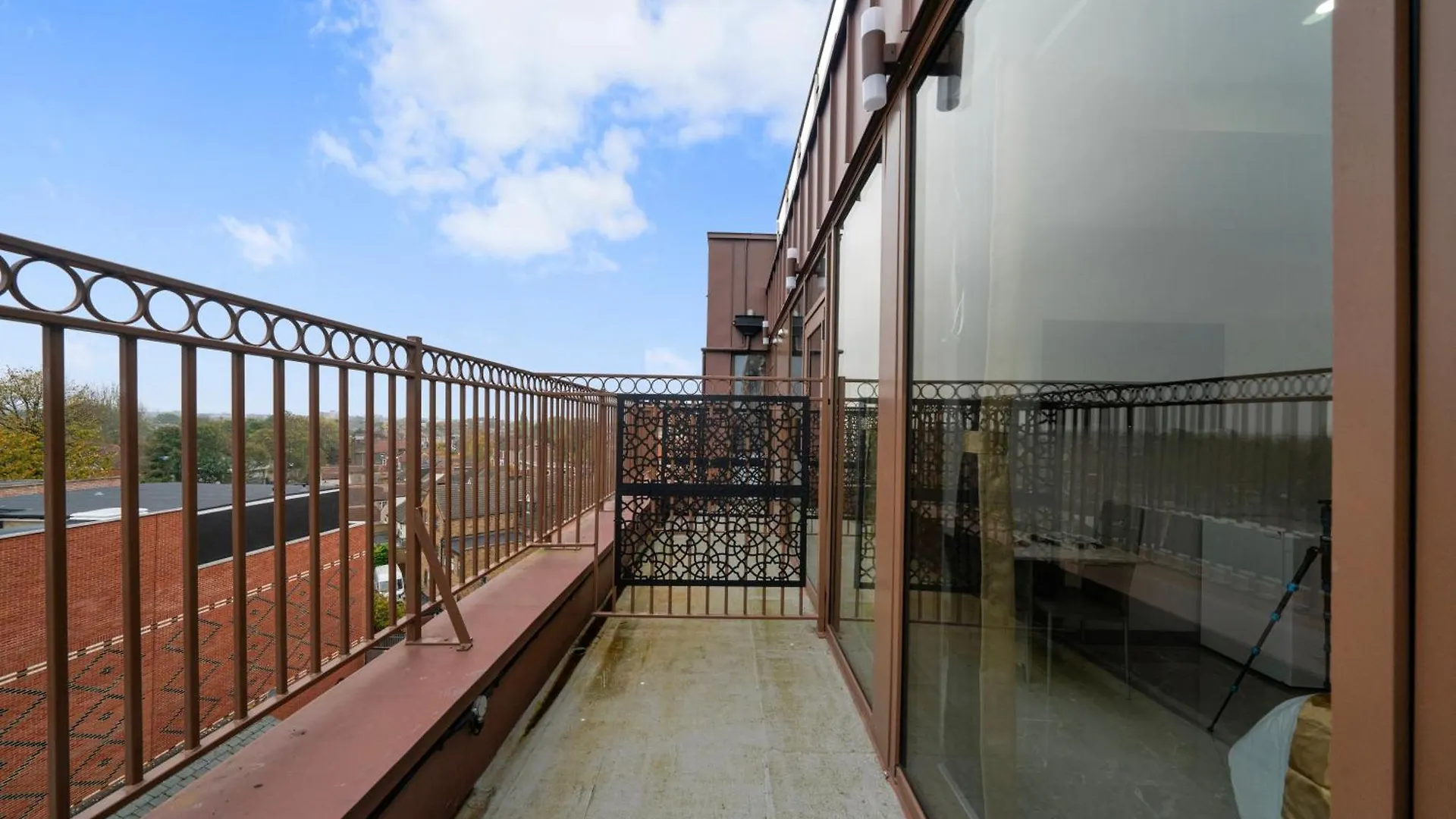 Hotel Studio Apartment In East London 伊尔福德